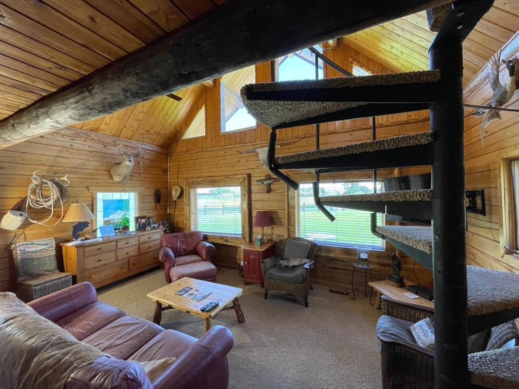 Sportsman Lodge Melrose Mt Бьютт Экстерьер фото